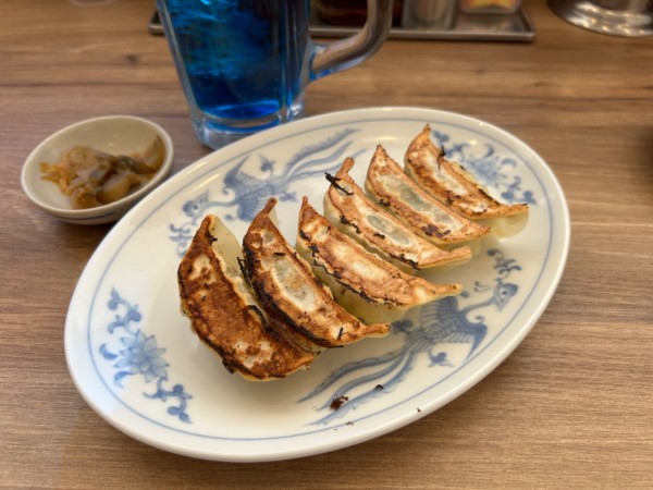 「ギョウザ100円(サービスデー)+酸辣湯麺650円 他」@福しん 東久留米店の写真