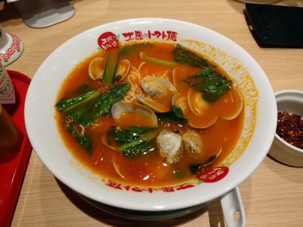 「太陽のボンゴレ麺（980円）＋辛トマ（50円）」@太陽のトマト麺 川崎アゼリア店の写真