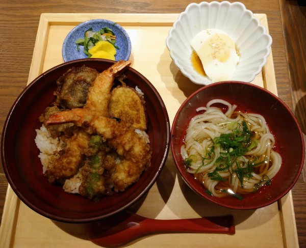 「天丼 うどん膳（2,380円）」@日本の旬の味 百膳の写真