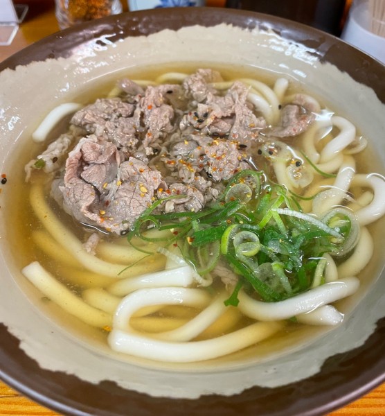「肉うどん」@めん処 つるつる庵 第2ビル店の写真