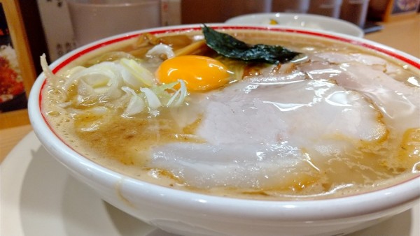 「#特製中華そば #1150円 #ライス #100円」@東京煮干中華そば 三三㐂 大森の写真