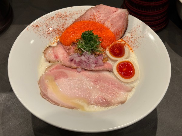 「特上鶏白湯らぁめん」@Ramen Afro Beatsの写真