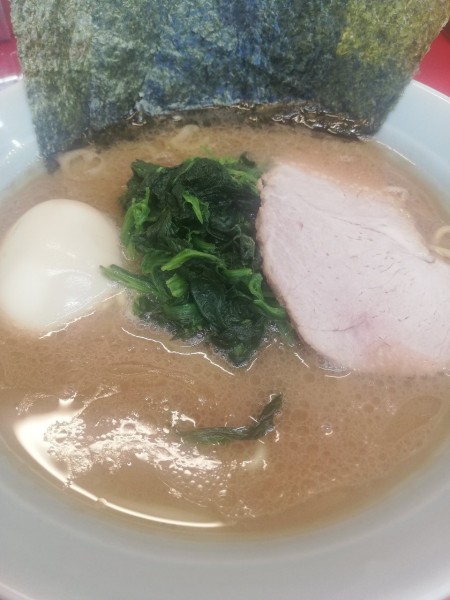 「ラーメン 朝サービス味玉」@横浜ラーメン 武蔵家 大宮店の写真