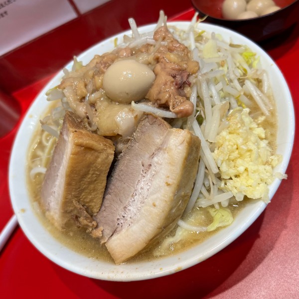 「ラーメン『コール』ニンニク・アブラ」@麺屋HEROの写真