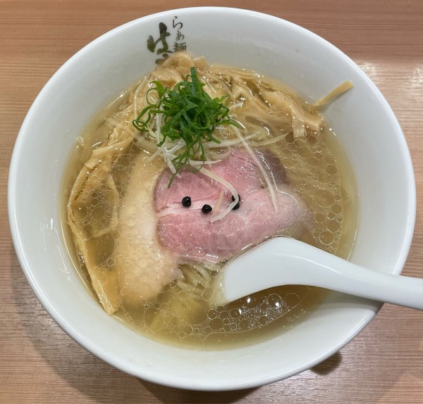 「ラーメン」@らぁ麺 はやし田 武蔵小杉店の写真