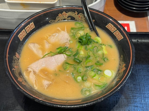 「豚骨しょうゆ」@ラーメン 横綱 刈谷オアシス店の写真