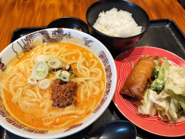 「担々麺と春巻定食」@大衆中華酒場 ふくろうの写真