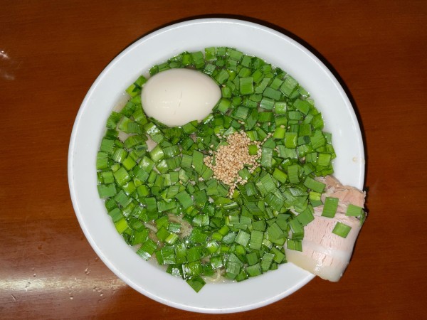 「にらしおらぁめん(¥850)半熟煮玉子(¥150)」@らぁめん たけやの写真