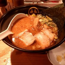 豚骨醤油チャーシューメン