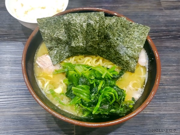 「大盛ラーメン（＋チャーシュー）」@究極汁麺 はねだ家の写真