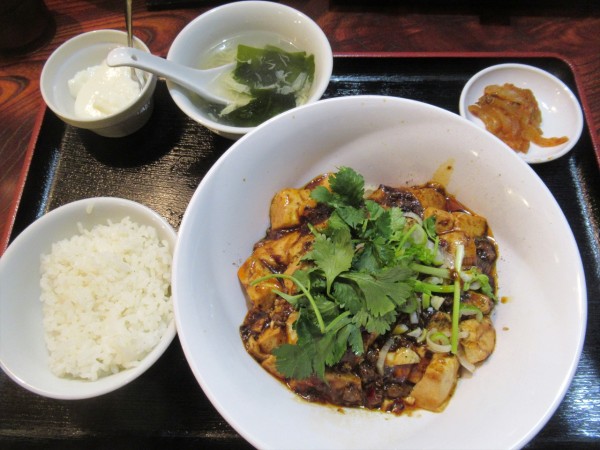 「汁なし麻婆麺（セット？）（1,180円）」@本格四川料理 麻辣先生 飯田橋店の写真