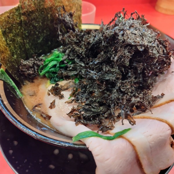 「チャーシュー麺　1000円　岩のり200円」@横浜家系ラーメン 大輝家の写真