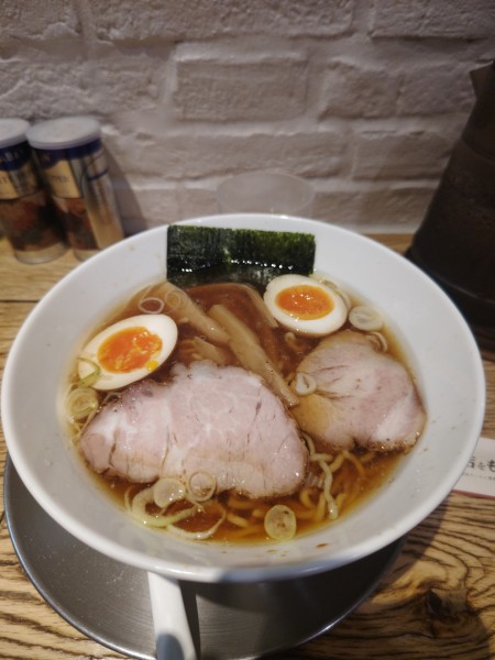 「煮玉子入り中華そば」@東京 荻窪 春木屋 新横浜ラーメン博物館店の写真