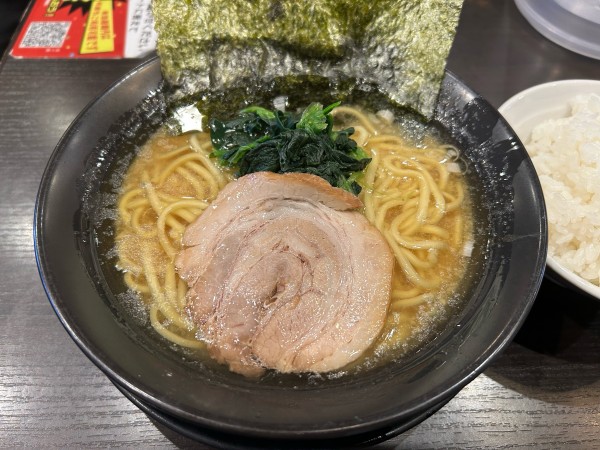 「豚骨ラーメン」@横浜家系ラーメン 市ヶ家の写真