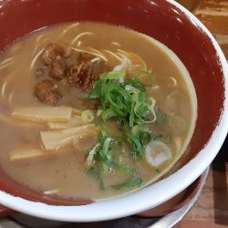 ラーメン　無料卵