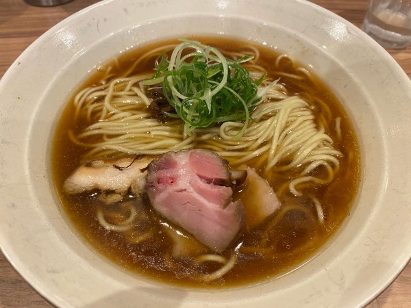 「醤油らぁめん」@麺処 ほん田 秋葉原本店の写真