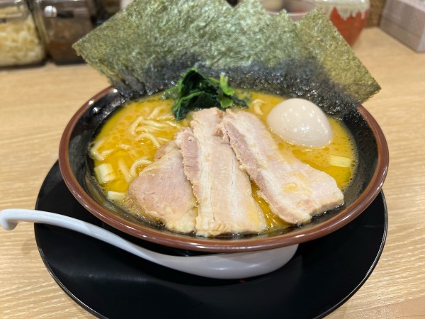「スペシャルラーメン」@横浜家系ラーメン ぎん家 名古屋駅西口店の写真