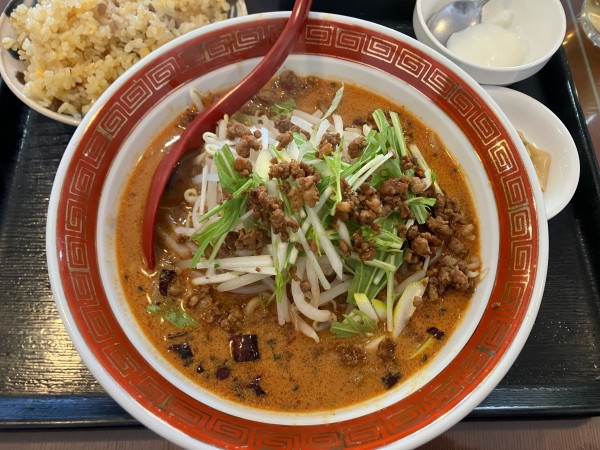 「黒ゴマタンタン麺　850円(＋ミニチャーハン100円)」@中華料理 嘉福苑の写真