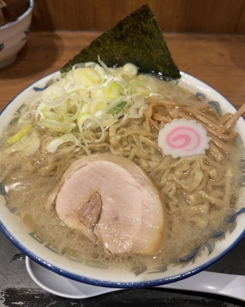 「中華そば大盛(840円)」@舎鈴 桶川店の写真