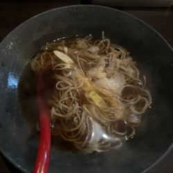 かすそば　850円