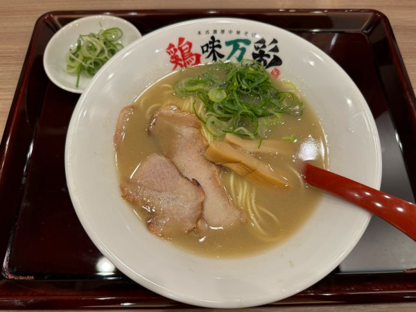 「鶏味濃厚ラーメン　890円」@鶏味万彩の写真