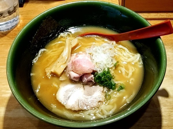 「焼きあご塩らー麺」@焼きあご塩らー麺 たかはし 上野店の写真