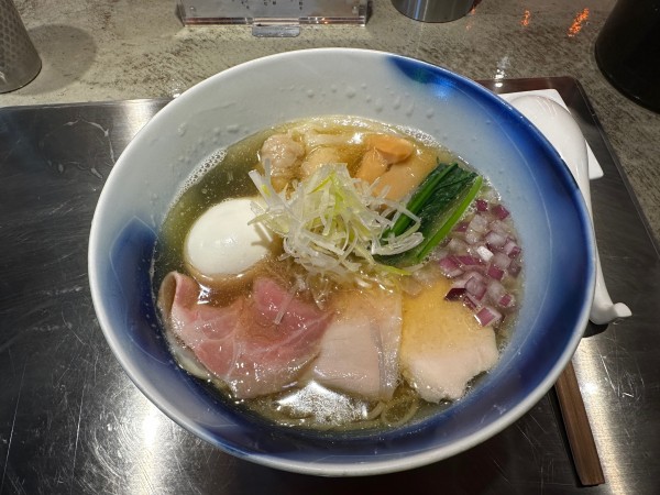 「白醤油中華そば　極」@ZEN LABORATORYの写真