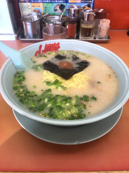 「朝ラーメン　大盛り」@ラーメン山岡家 鷲宮店の写真