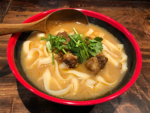 「牛肉刀削麺」@刀削麺俱楽部の写真