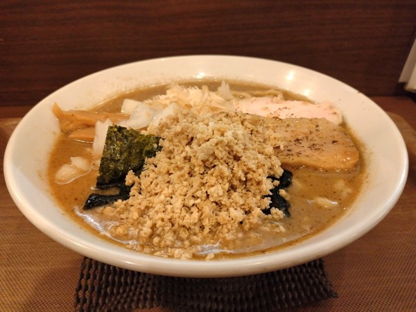 「大山鶏の中華そば＋鶏ほぐし」@つけめん さなだの写真