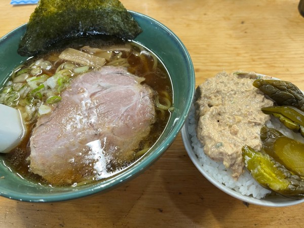 「醬油＋まかない飯：940＋280円」@らーめん初代 小樽本店の写真