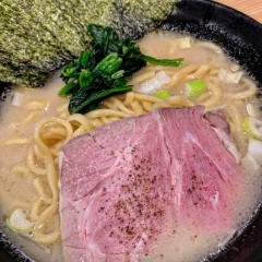 ラーメン 吟とんの画像