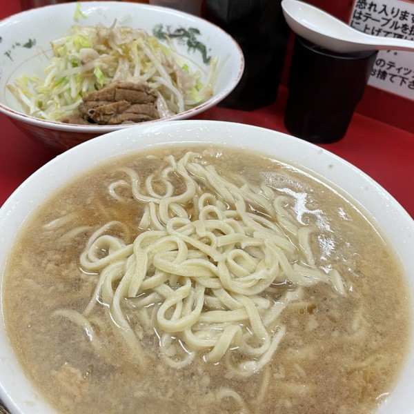 「麺マシ 大ラーメン 1,000円（野菜・脂）」@ラーメン二郎 京急川崎店の写真