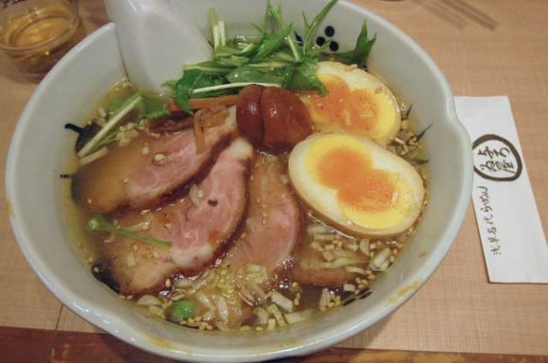 「梅しおらーめん　1,000円＋チャーシュー増し　250円他」@与ろゐ屋の写真