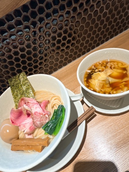 「味玉わんたん昆布出汁つけ麺」@麺屋BISQの写真