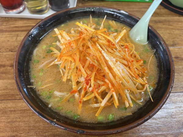 「大盛ネギ味噌ラーメン　麺硬　1010円」@くるまやラーメン 西船橋店の写真
