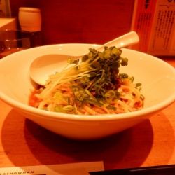 汁なし担々麺