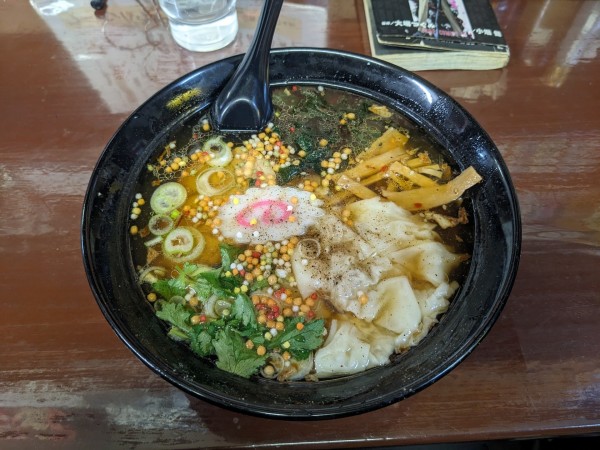 「ワンタンメン 900円」@ラーメンハウス 本町店の写真