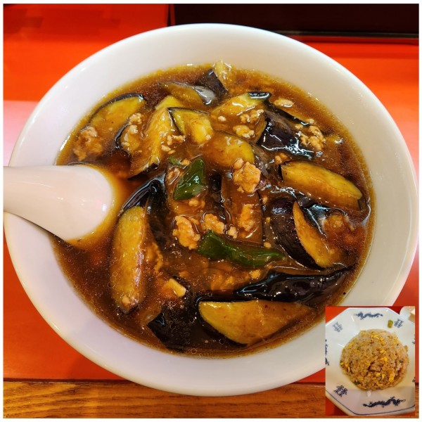 「ナスそば　半チャーハン(1100)」@金門飯店の写真