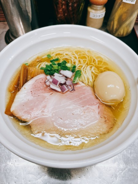 「しおらーめん」@麺や 睡蓮の写真