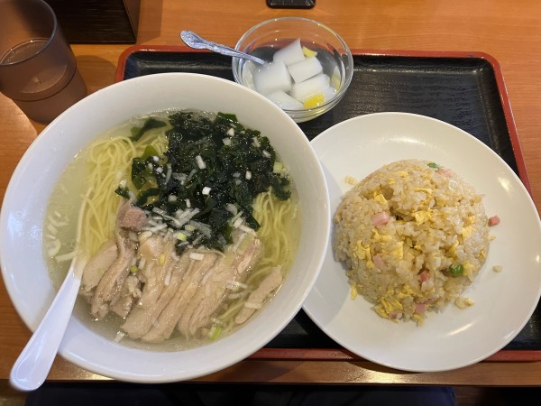 「鶏肉そばとチャーハン 980円」@永豊楼の写真