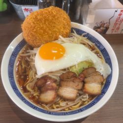 コロッケ羅漢撃＋目玉焼き