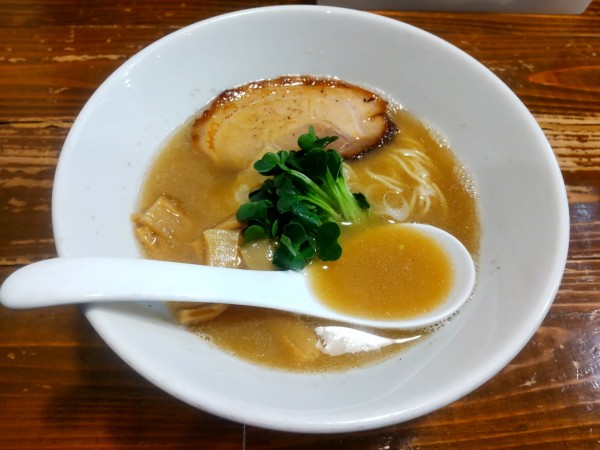 「煮干そば900円」@煮干しそば 虎空の写真