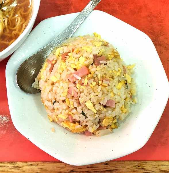 「炒飯・ラーメンセット 950円」@万福苑の写真