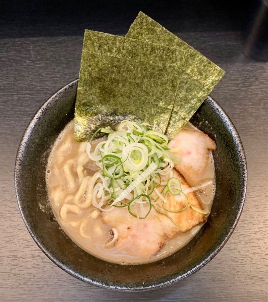 「焼きあごらーめん」@麺屋なにがしの写真