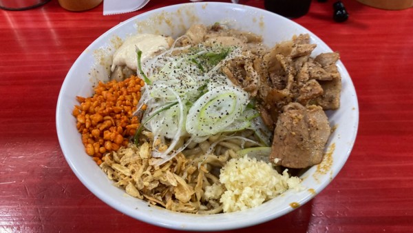 「限定 ジンジャーポーク」@ラーメン鷹の目 明大前店の写真