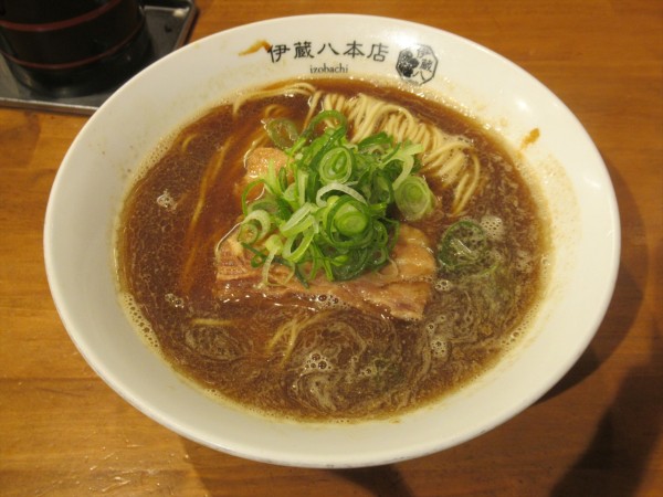 「中華そば（800円）」@中華そば つけそば 伊蔵八 本店の写真