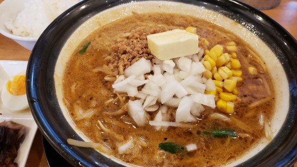 「みそラーメン＋バター＋ライス（ランチセット）」@味噌ラーメン専門店 日月堂  南流山店の写真