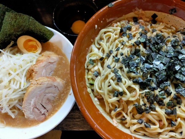 「【限定】傘がないうぉん大1350円+生卵70円」@豚星。の写真