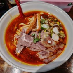 牛魔王牛肉ラーメン